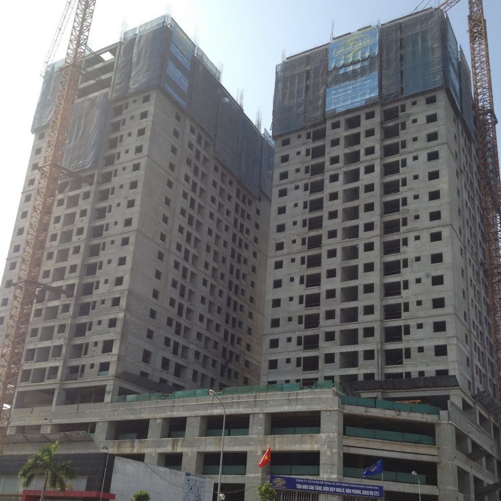 cong-trinh-duoc-thi-cong-bang-gach-khong-nung