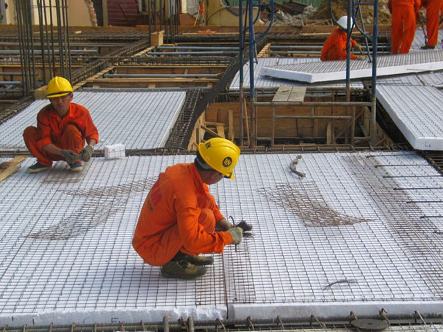 panel còn giúp tiết kiệm chi phí vận chuyển và xây dựng